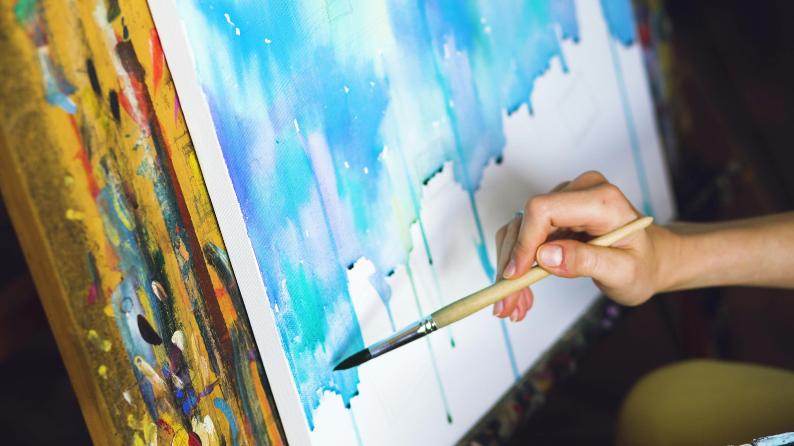 Exemple de lavis aquarelle bleu avec beaucoup d'eau